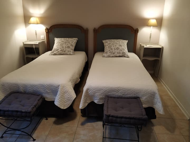 ლუი XVI ოთახი