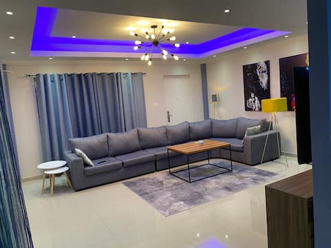 Stunning 2 Bedroom Apartment - Labadi
