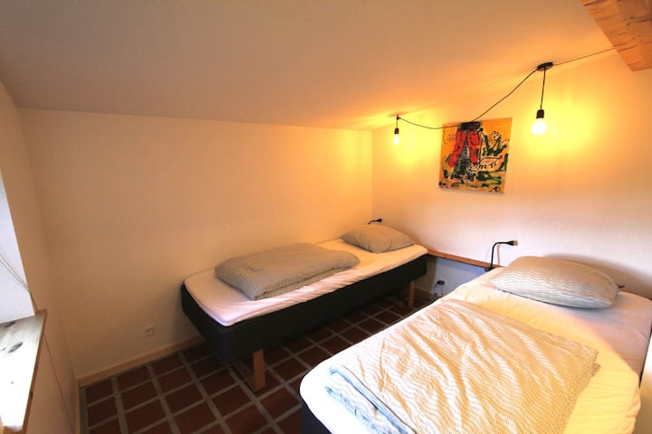 Schlafzimmer 2