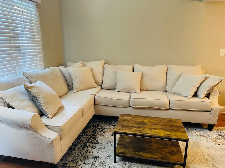 The Northridge Nook - Spacious 2 Bedroom + Patio - Johnson City, TN