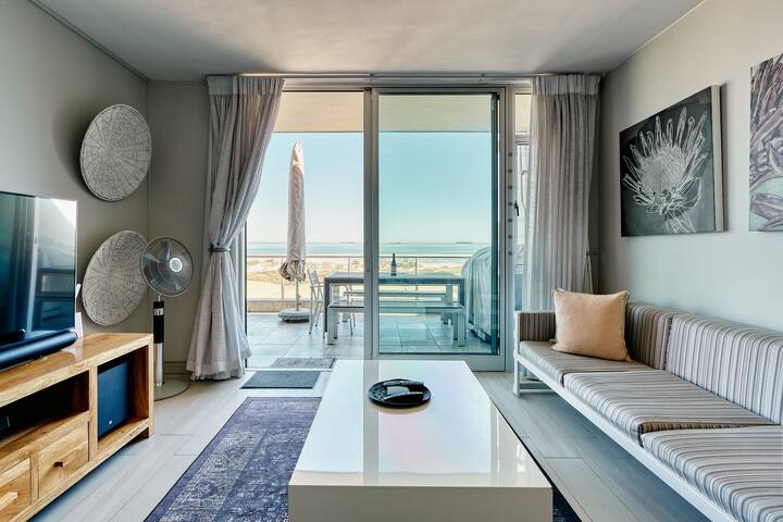 Dolphin Beach – Ocean View Apartment gallery image 4