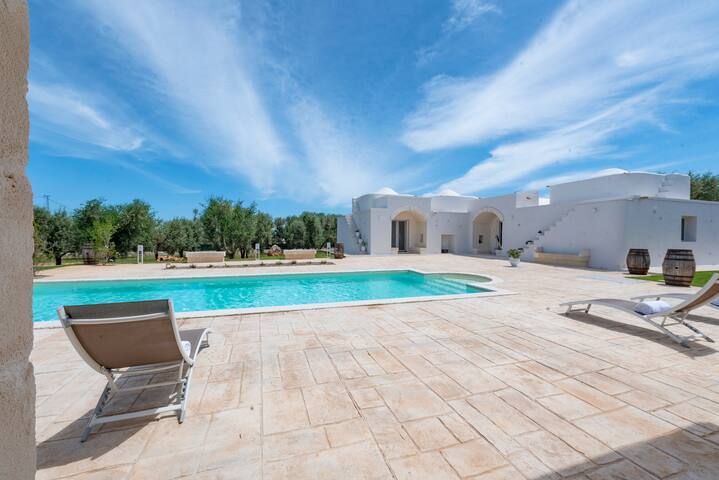 Villa Saracena – private swimming pool gallery image 3