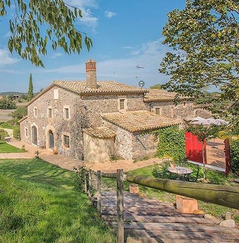 Spectacular Farmhouse “La Portalada Vermella”