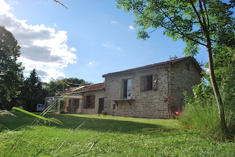 House  Cordes sur ciel, on 1 hectare and river