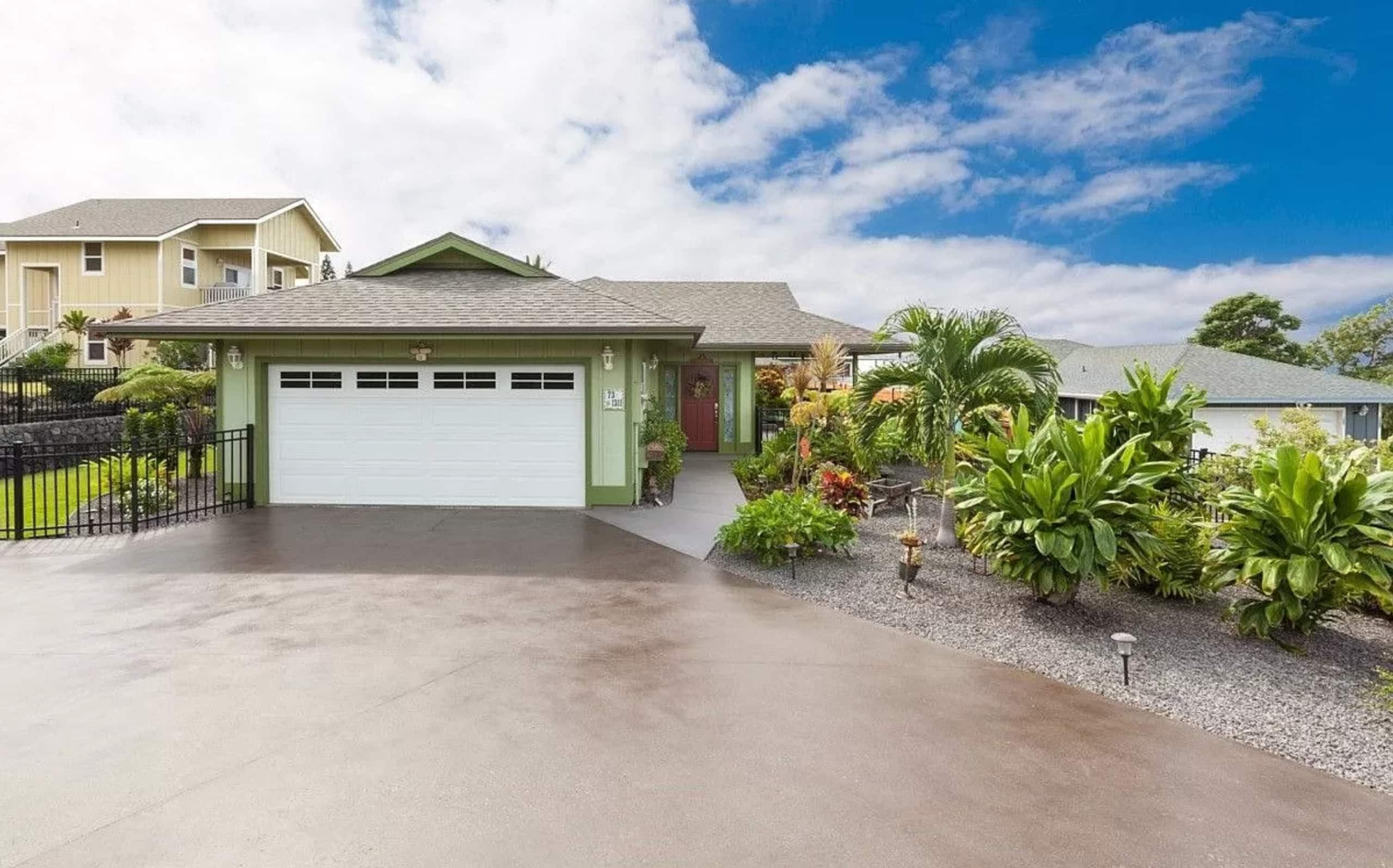 Home in Kailua-Kona · ★4.85 · 3 bedrooms · 4 beds · 2 private baths - Image 21