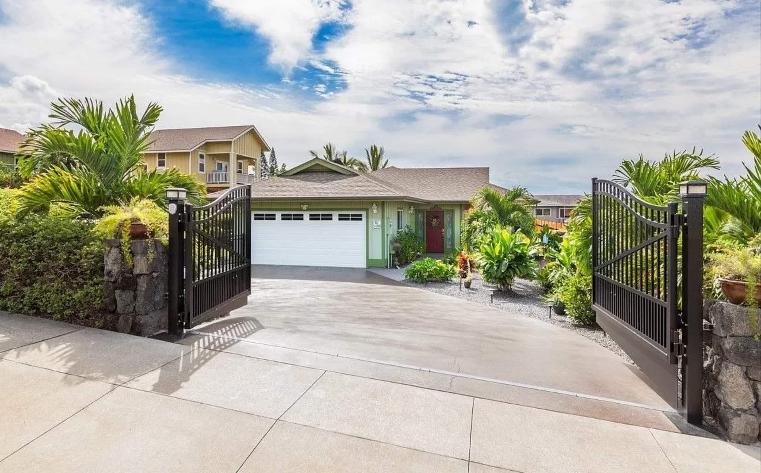 Home in Kailua-Kona · ★4.85 · 3 bedrooms · 4 beds · 2 private baths - Image 20