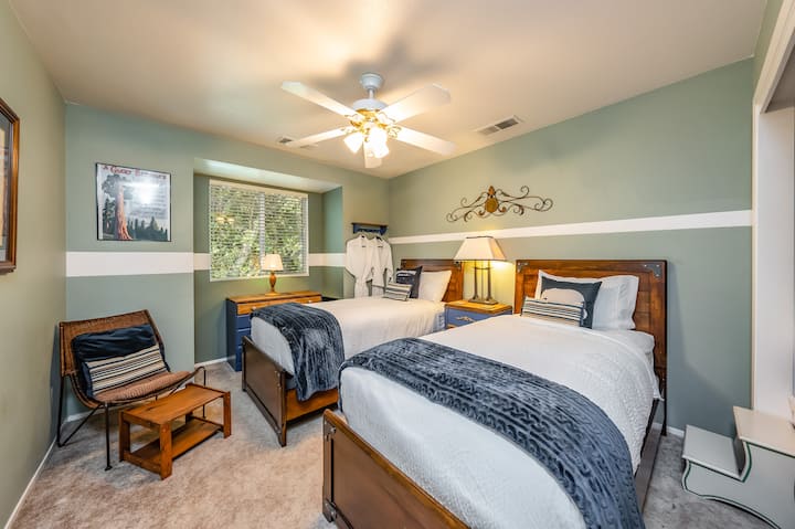 Three Rivers - Bedroom #7  Three twin beds total.   Do you see the one twin that all the kids want to sleep in?  Built in to the wall like cubby.