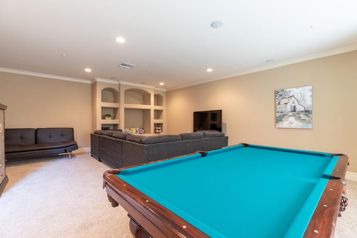 Game room, Second family room
