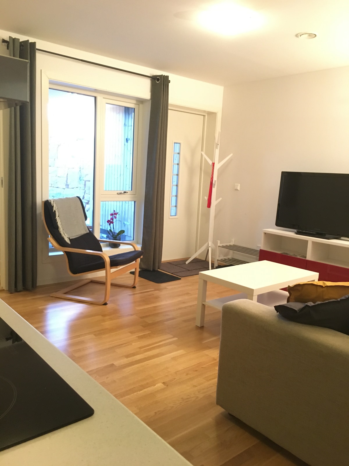 Mlango wa kuingia sebule