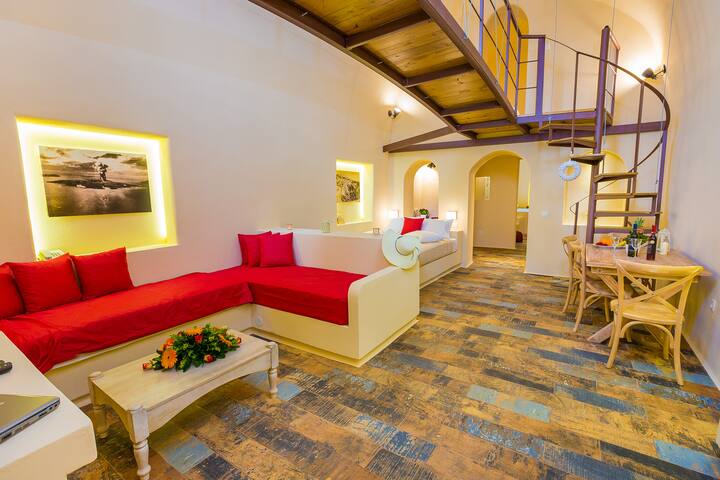 Volcano and sunset view villas/inside pool gallery image 2