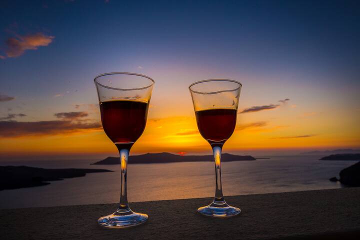 Volcano and sunset view villas/inside pool gallery image 4
