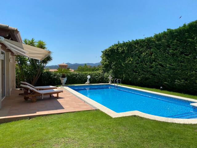 Calm Villa gallery image 3