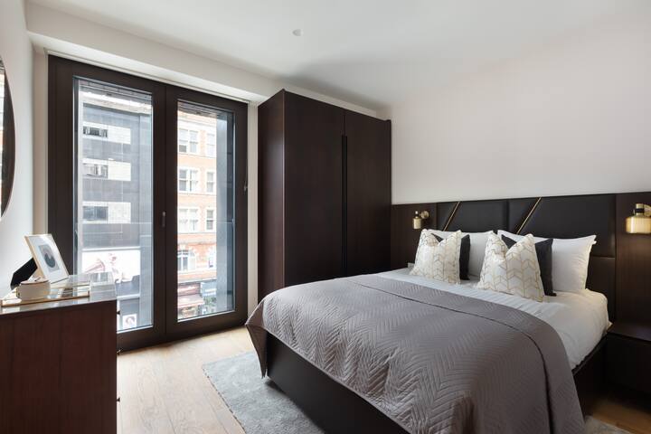 Oxford Street luxury 2 bedroom serviced apartment gallery image 3