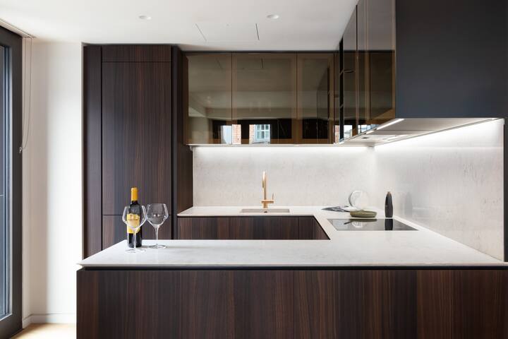 Oxford Street luxury 2 bedroom serviced apartment gallery image 4