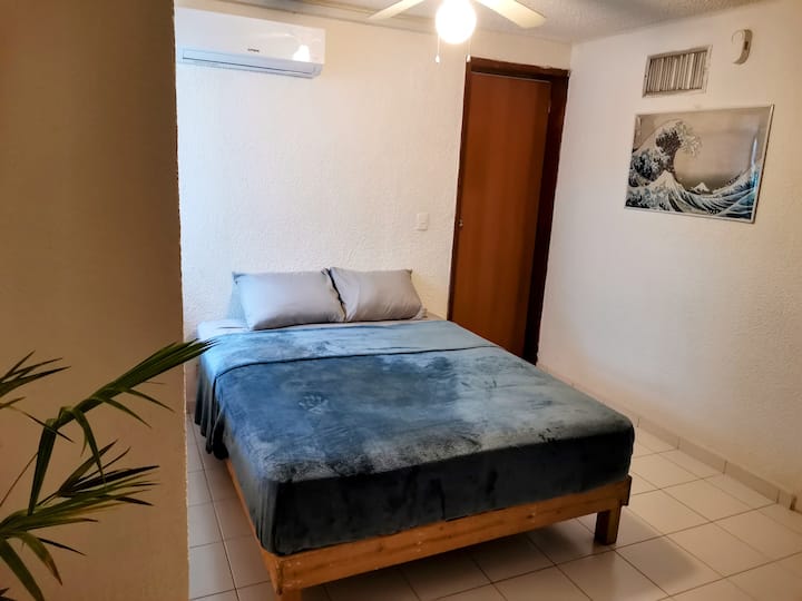 Соба за ајкули, прв кат