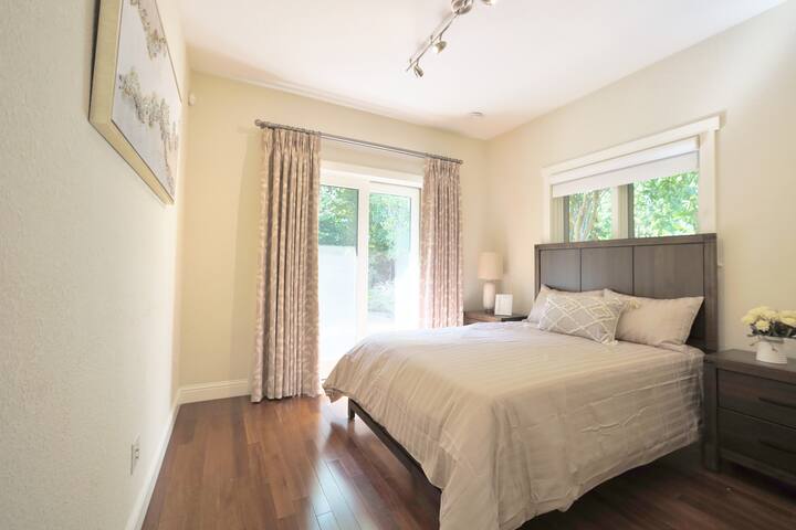 M2M Instant Tour｜4-BR Retreat in Palo Alto M#41100 gallery image 2
