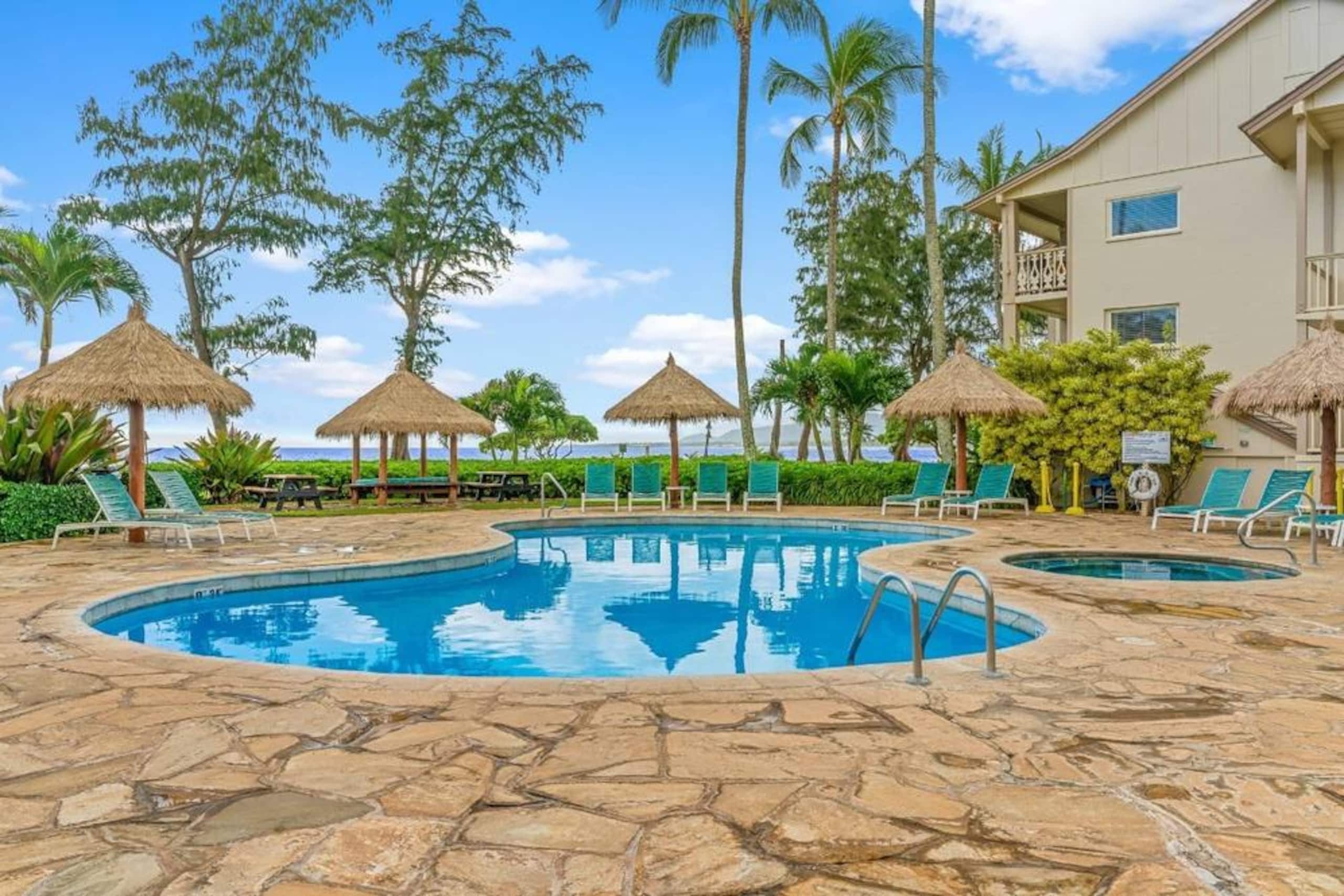 Stylish Kauai Condo on the Beach - Photo 33