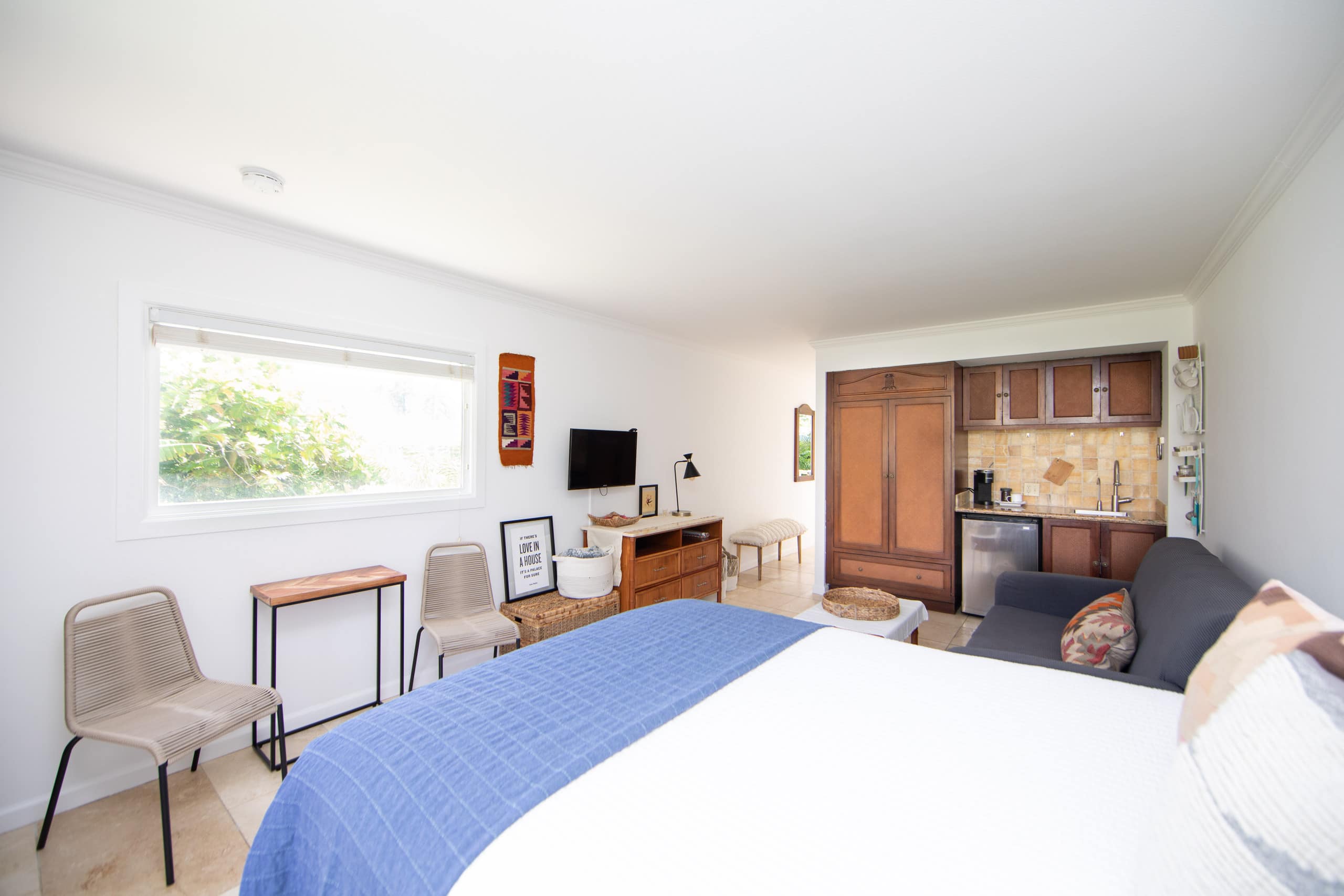 Stylish Kauai Condo on the Beach - Photo 14