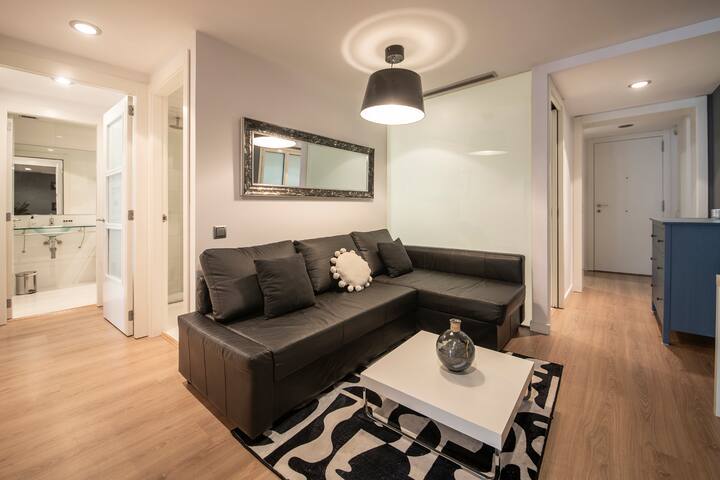 Downtown Plaza Cataluña 2 Bedroom Apartment gallery image 4