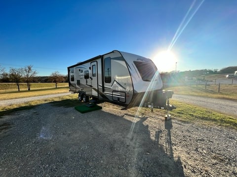 Camper/RV Peaceful Glamping Oasis outside of DFW.