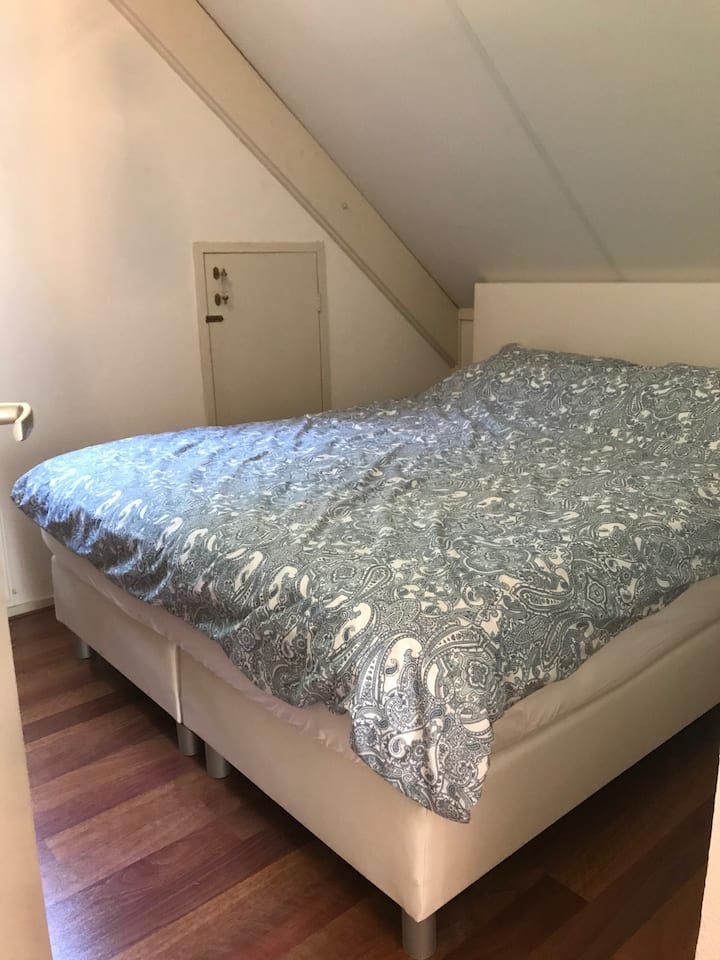 Spavaća soba s oprugama 3