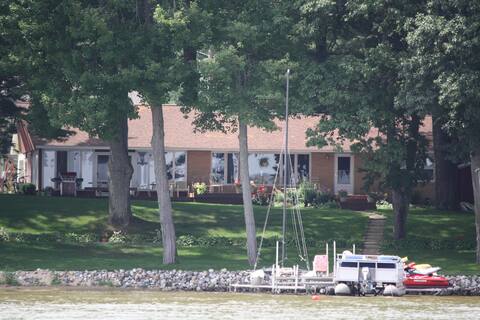 110 Ft of Frontage on Beautiful Higgins Lake