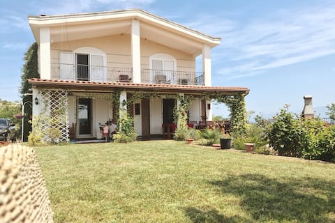 " Rezidenca Kasneci " Countryside Villa