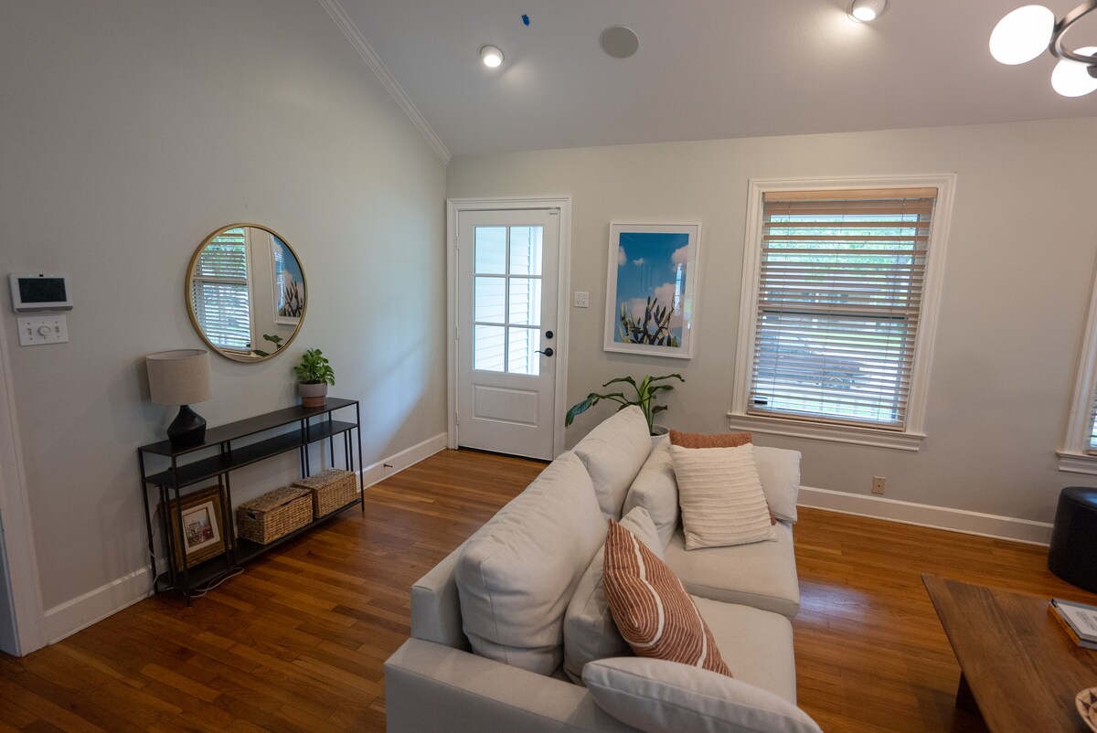 Austin Bungalow with Big Outdoor Space + Grill