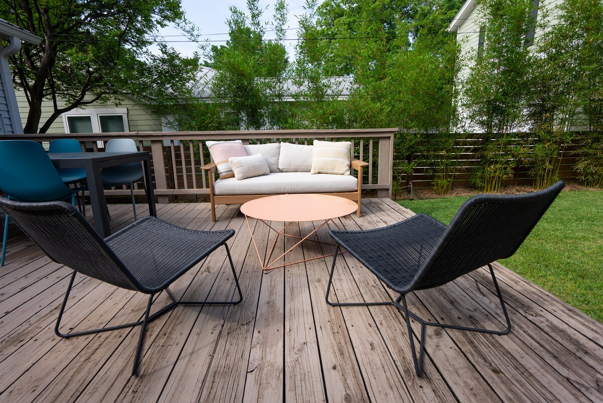 Austin Bungalow with Big Outdoor Space + Grill