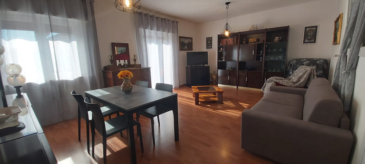 Successful Airbnb property: Heidi Apartment - Old Town with Lake View in Lazise