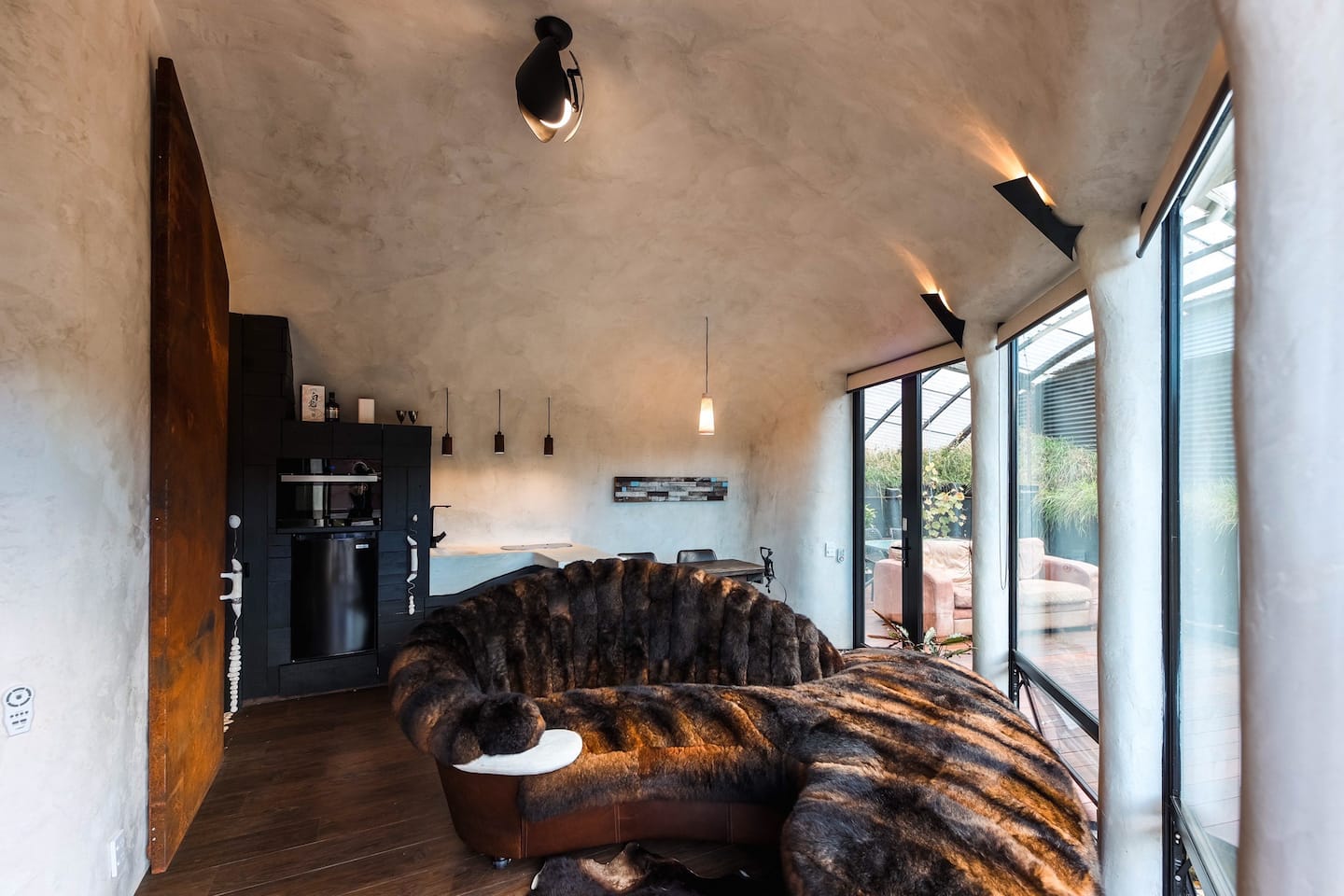 Pumicetiny House, Designer, Omg Strawbale 2