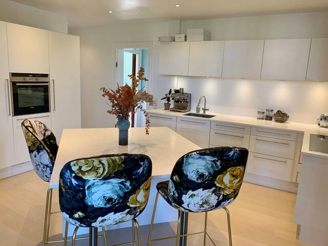 122 m2 charming apartment close to the lakes gallery image 5