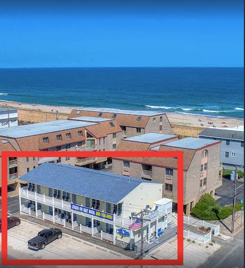1 of 8 oceanblock condos AND 140' from beach