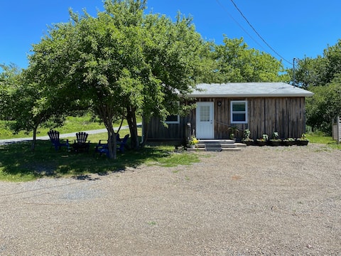Driftwood Cottage, Gateway to the Cabot Trail.