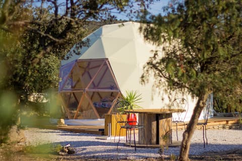 Dome in the heart of the Mas-berrugues garrigue