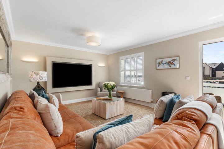 Tenby Pembrokeshire South Beach Corner House - Tenby