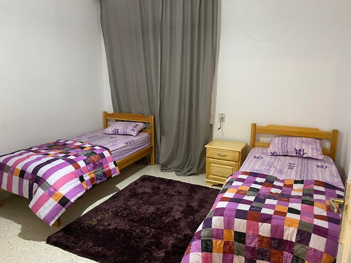 2. spavaća soba za djecu ili goste s 2 odvojena kreveta