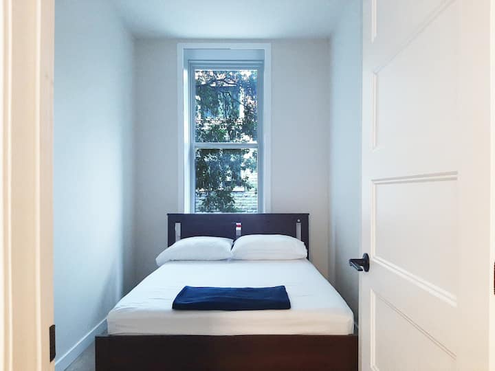 Privatna spavaća soba 1 - 1 bračni krevet