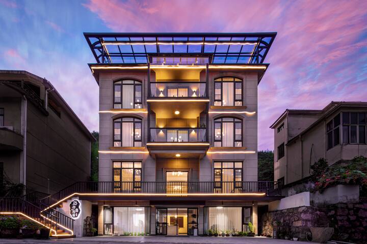 临山 暖馨大床房 Villas For Rent In Huzhou Zhejiang China