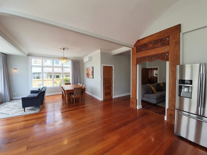 Tauranga - Big, Beautiful Villa On The Water! - Tauranga