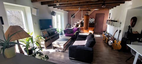 "Blue" room in shared house