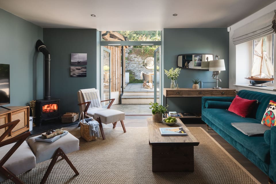 A cliffside boathouse on Lee Bay, Lee Bay, Devon, United Kingdom, photo 4 of 10