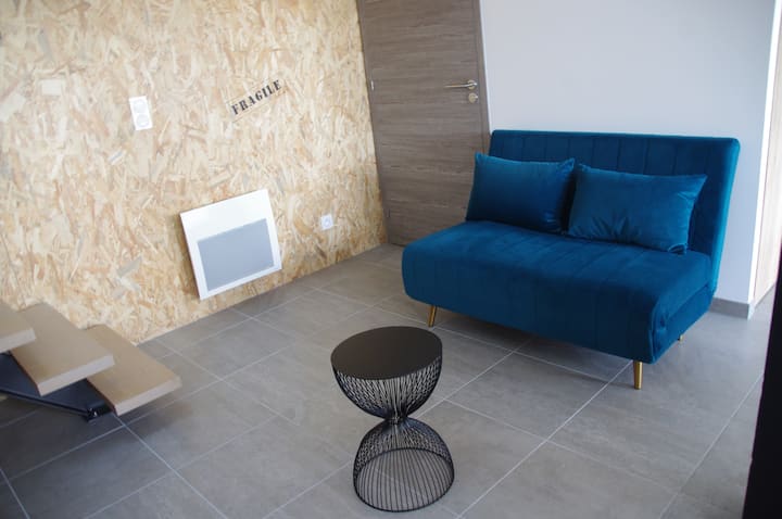 Loft Avec Parking,
Proche Gare Et Centre Ville - Bourgoin-Jallieu
