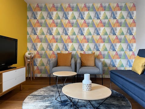 Popular Airbnb listing: Great Cultural & Food Scene Brand-New Apartment in Tabacalera