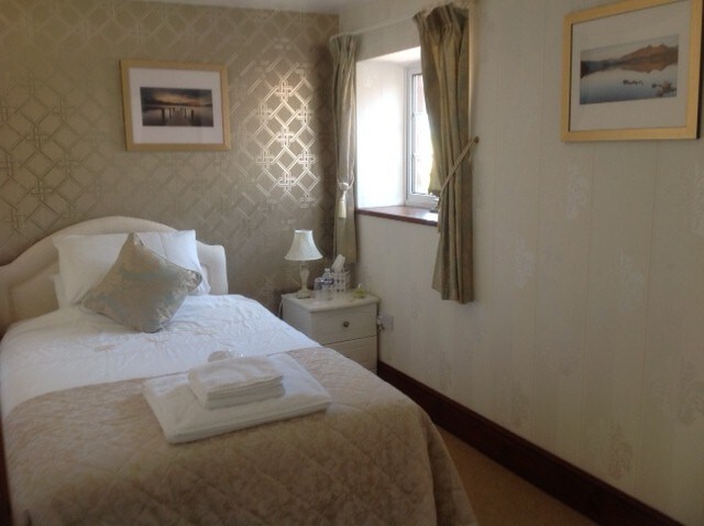 ห้องนอน 4 - เตียงคู่ขนาดเล็ก