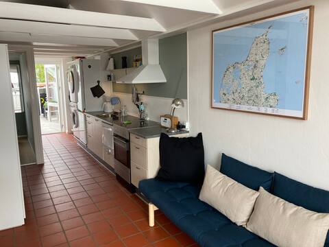 Top performing Airbnb: Beautiful holiday home overlooking Nibe marina in Aalborg