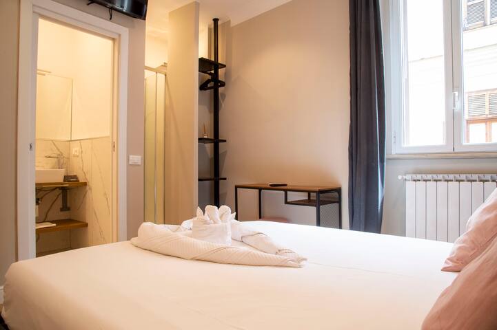 Intero appartamento x 12 persone-AD Suites Tritone gallery image 2