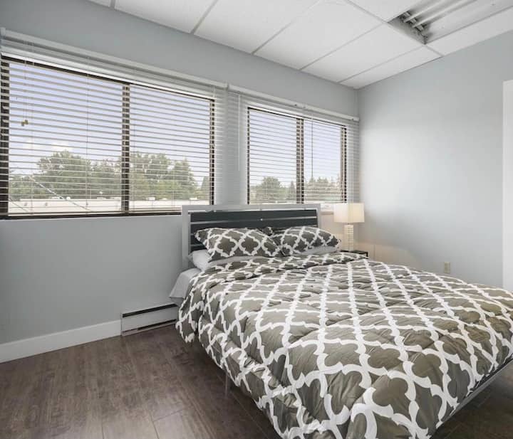 Comfortable 1br Apartment Downtown Aldergrove - Aldergrove