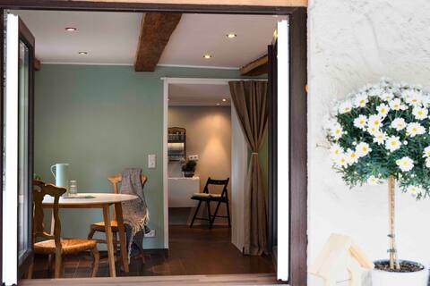 Beautiful apartment with lots of space for your luggage