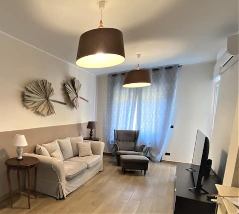 Annuncio Airbnb popolare: A stone's THROW FROM THE SEA (citra 008065-LT-0237) a Ventimiglia